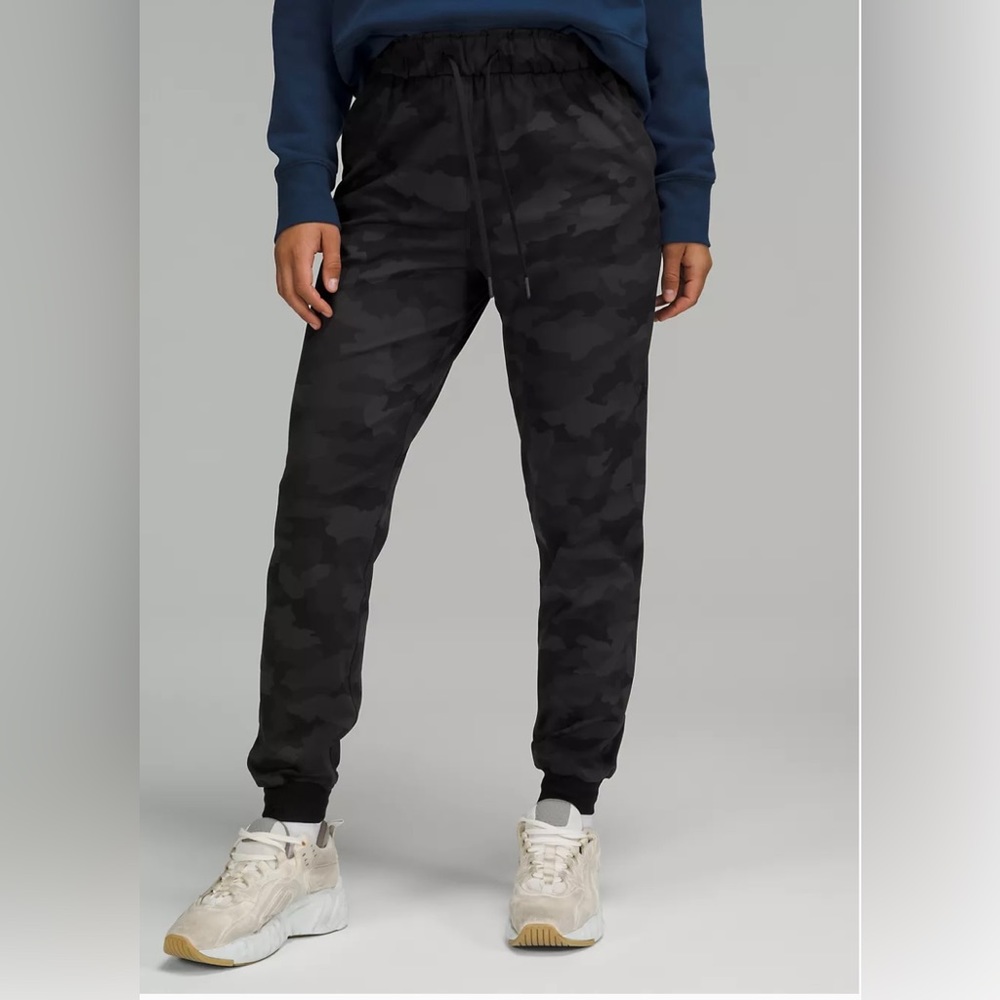 Lululemon Camo Joggers size 12